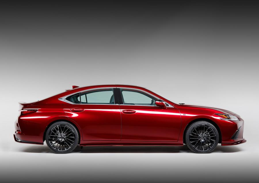  Lexus ES350 F-Sport Custom 2018 года  (фото 2 из 6)